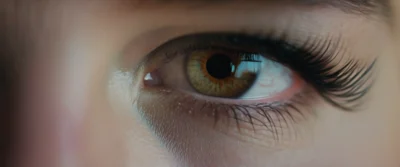 Allergie au maquillage des yeux : Comment la reconnaître et la prévenir